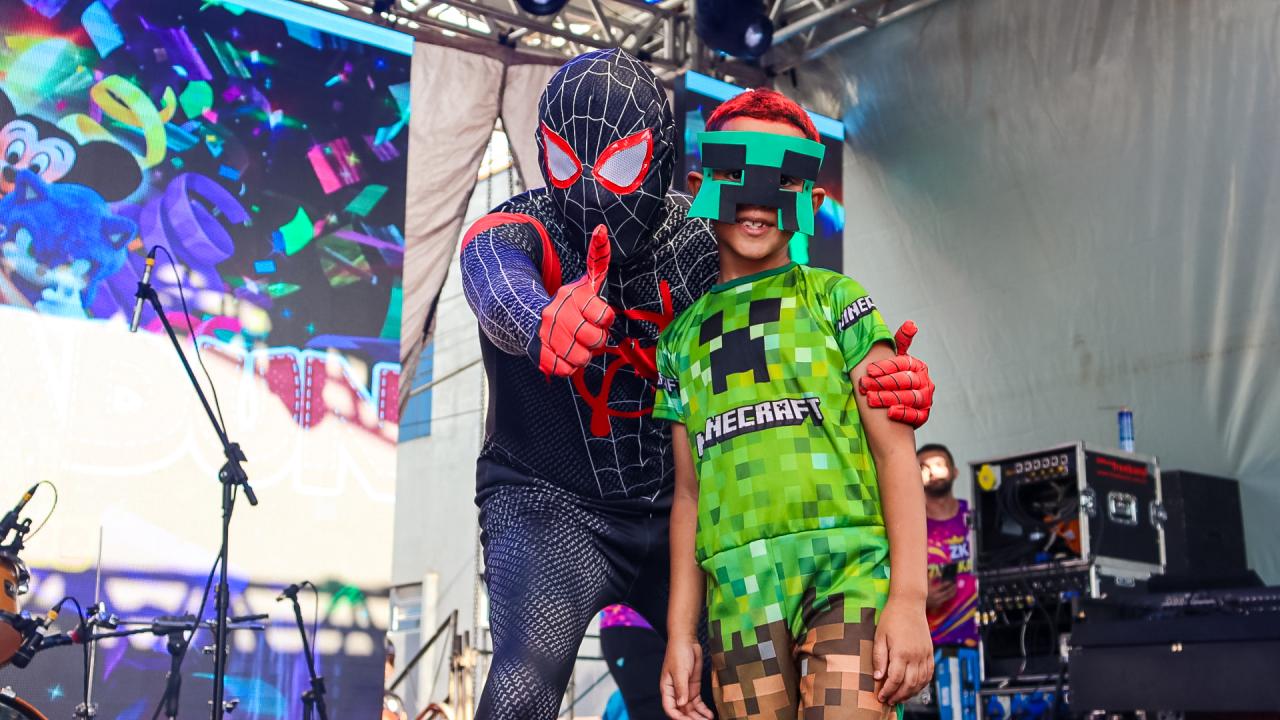 Foto 27 de 60 — Matinê Infantil e Banda Obahia agitam domingo de Carnaval em Trabiju; veja fotos